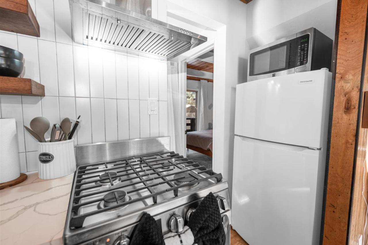 Bearadise - Prime Location For A Family Getaway In The Winter Or Summer Big Bear City Extérieur photo