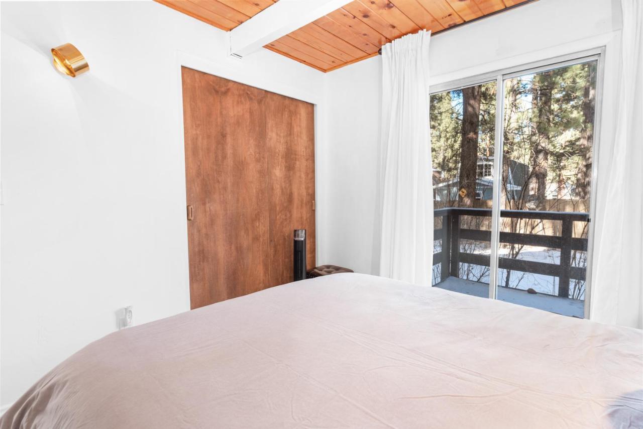 Bearadise - Prime Location For A Family Getaway In The Winter Or Summer Big Bear City Extérieur photo